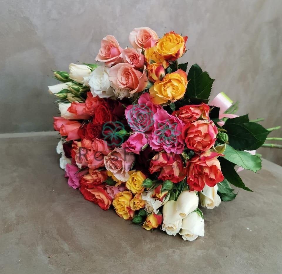 Букет цветов из: Розы в Парусном