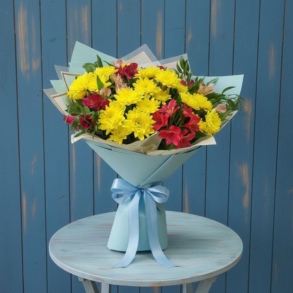 Букет цветов из: Альстромерии и Хризантемы в Парусном