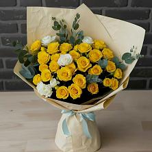 Букет цветов из:  Розы в Парусном