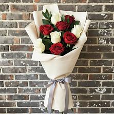 Букет цветов из:  Розы в Парусном