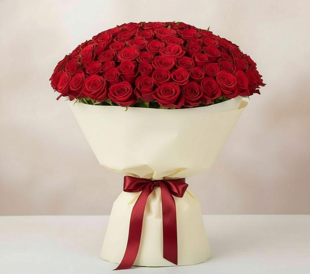 Букет 101 Красная роза Милано в Парусном