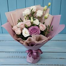 Букет цветов из:  Розы и Лизиантусы #REPLACE_PRED# Парусном