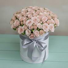 Цветочная композиция из Розы в шляпной коробке в Парусном