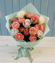Букет цветов из:  Розы в Парусном