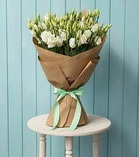 Букет цветов из:  Лизиантусы в Парусном