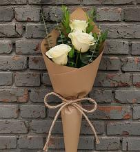 Букет цветов из:  Розы в Парусном