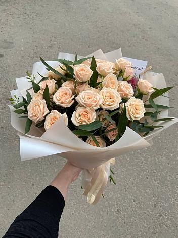 Букет Кремовые розы Латте в Парусном