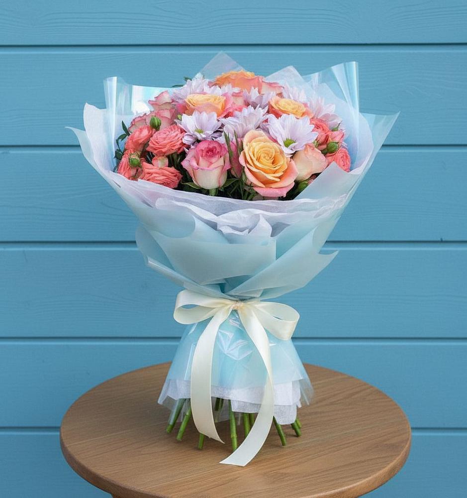 Букет цветов из: Хризантемы и Розы в Парусном