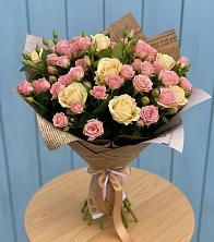 Букет цветов из:  Розы в Парусном