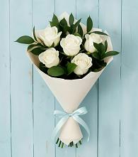 Букет цветов из:  Розы в Парусном