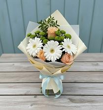 Букет цветов из:  Герберы, Розы и Хризантемы в Парусном