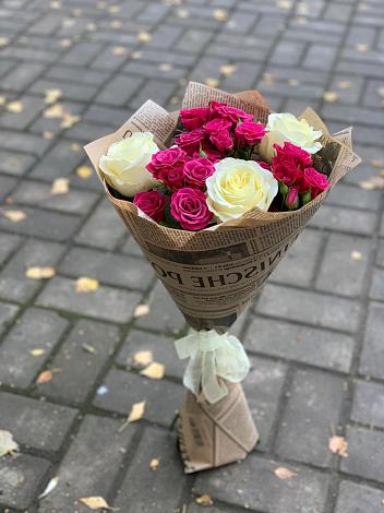 Букет цветов из: Розы в Парусном