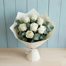 Букет Белые розы в Эвкалипте в Парусном