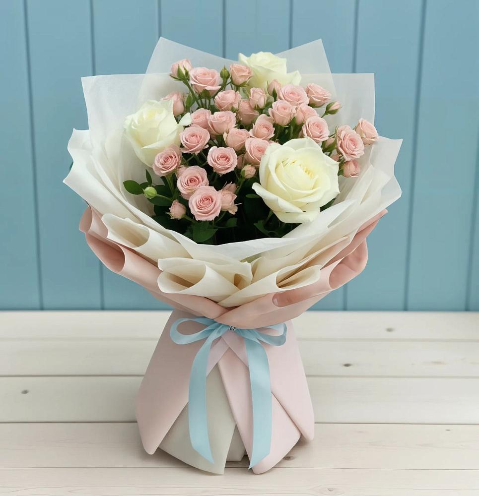 Букет цветов из: Розы в Парусном