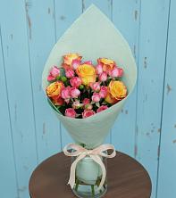 Букет цветов из:  Розы в Парусном