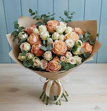 Букет цветов из:  Альстромерии и Розы #REPLACE_PRED# Парусном