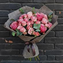Букет цветов из:  Розы в Парусном