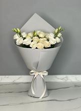 Букет цветов из:  Розы и Лизиантусы в Парусном